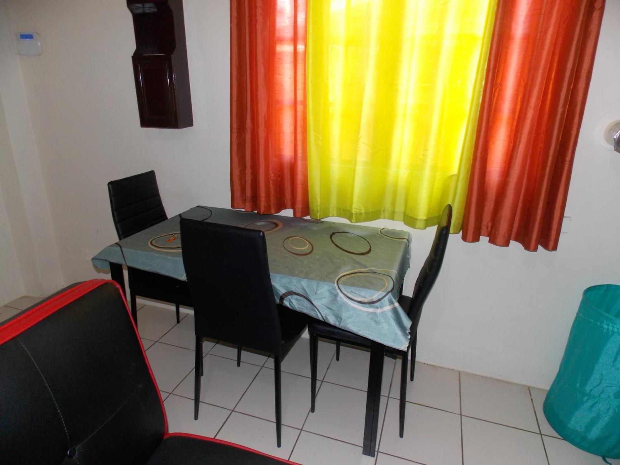 Stewart Apt- Trincity, Airport, Washer, Dryer, Office, Cable , Wifi Zimmer foto