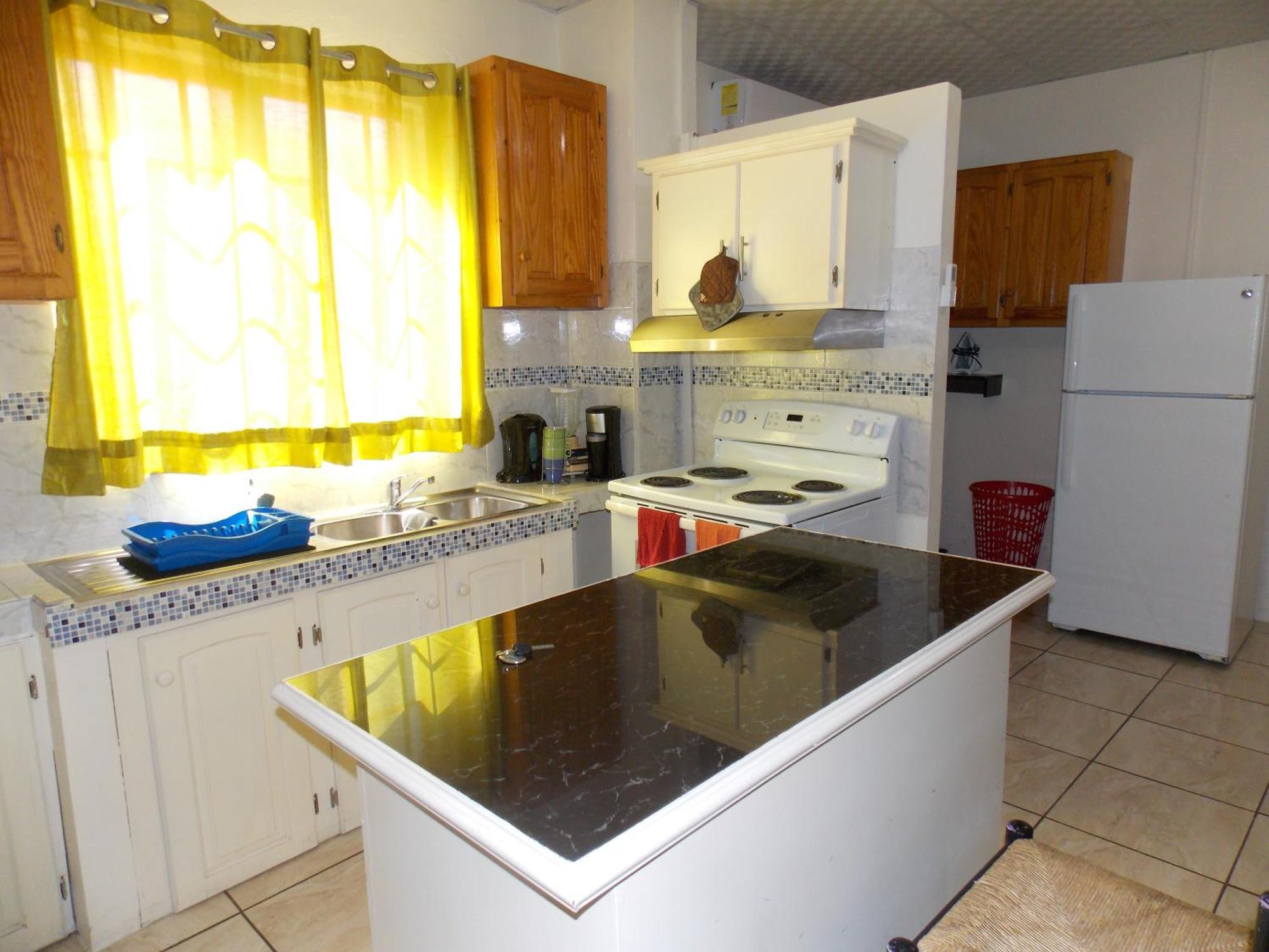 Stewart Apt- Trincity, Airport, Washer, Dryer, Office, Cable , Wifi Zimmer foto